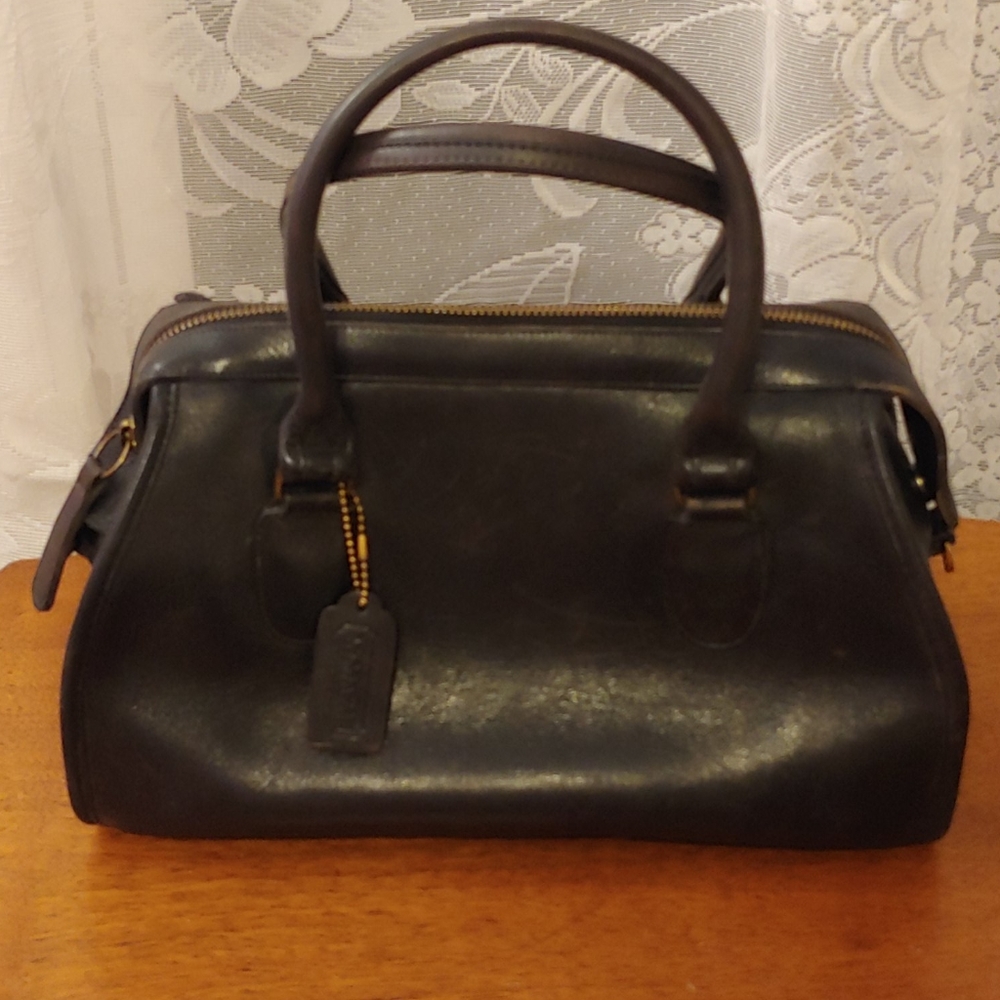Coach vintage VERY RARE O17-9145